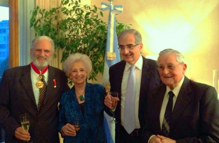 Charles Harper galardonado por el gobierno argentino: “Defender la vida nos ha enseñado mucho”