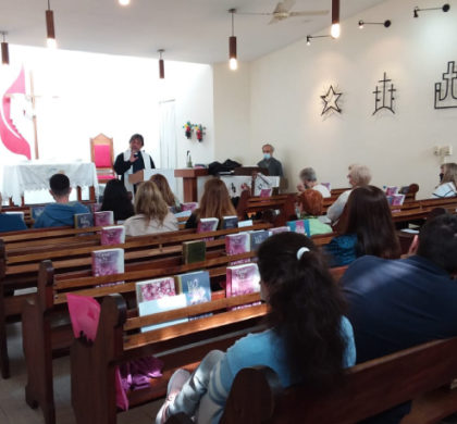 Visita Episcopal a la comunidad La Paz (Rosario)