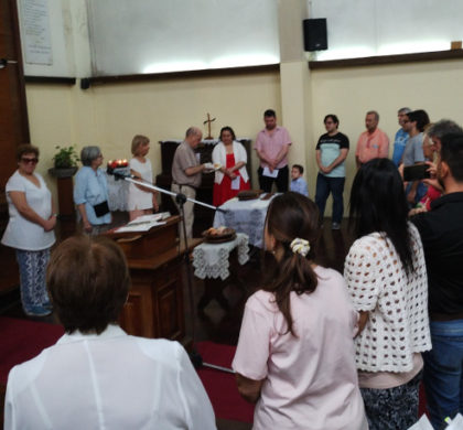 Visita Episcopal a Resurrección – Distrito Gran Rosario