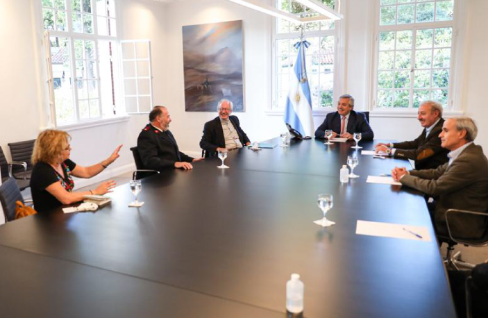 El Presidente de la República Argentina recibió a representantes de la FAIE